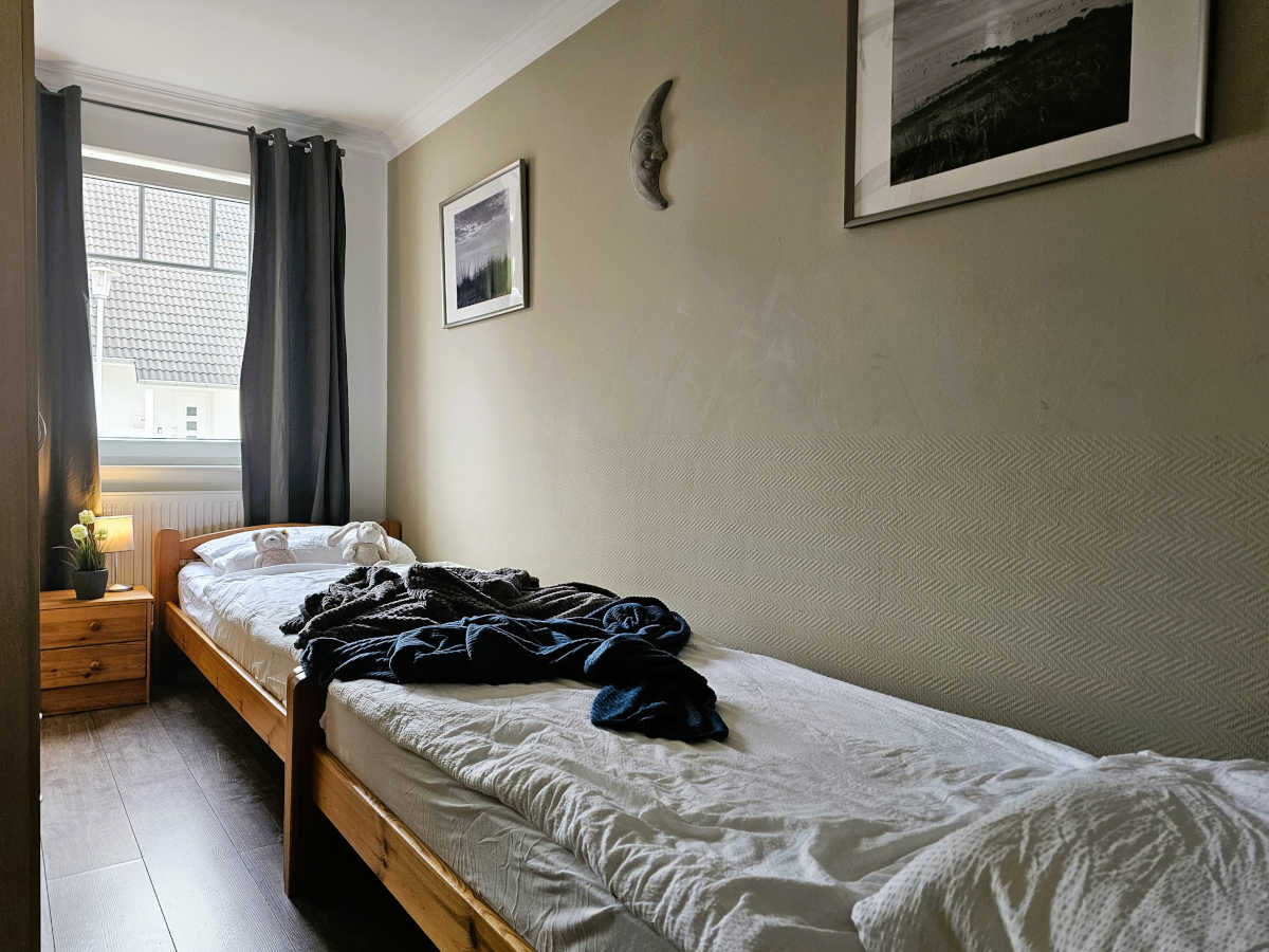 Schlafzimmer 2 mit zwei Einzelbetten, Ferienwohnung Fehmarn